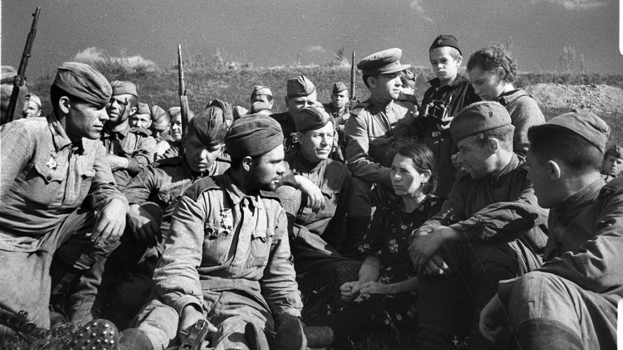 ШЁЛ  СОЛДАТ