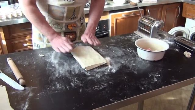 Готовим равиоли на алюминиевых формах смотреть онлайн