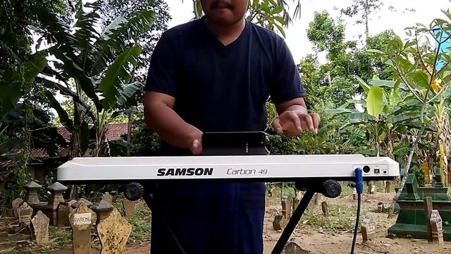 Test - Voice SuitcaseEP | by midi controller - samson carbon 49 смотреть онлайн