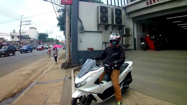 Honda PCX 160 White ABS, From Batangas to Manila смотреть онлайн