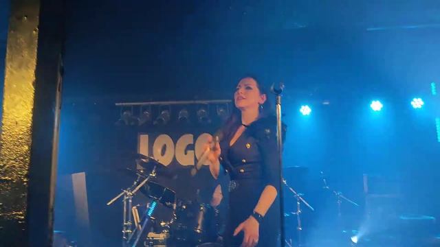 SIRENIA - Voyage Voyage - Live à Hambourg смотреть онлайн