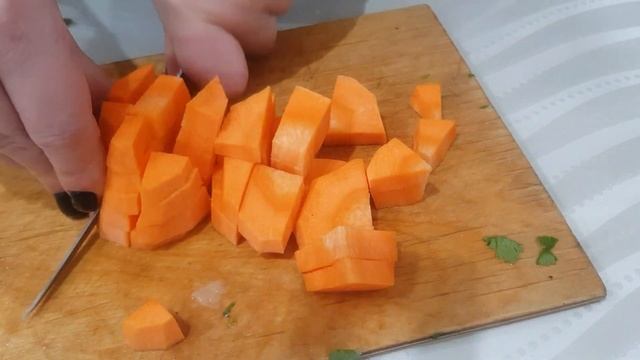 А У НАС ЕЩЕ ЦВЕТУТ РОЗЫ?ГОТОВЛЮ ОБЕД,ВСРЕЧАЮ МУЖА С РЕЙСА?