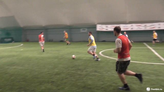 FOOTBIC.RU. Видеообзор 7.12.2018 (Метро Марьина Роща). Любительский футбол смотреть онлайн