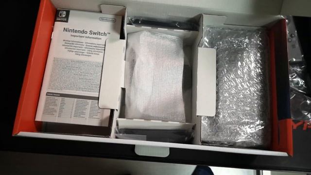 РАСПАКОВКА ОБНОВЛЕННОЙ NINTENDO SWITCH смотреть онлайн