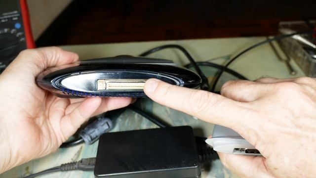Iomega Predator CD ROM External Drive - Antique (4K) смотреть онлайн