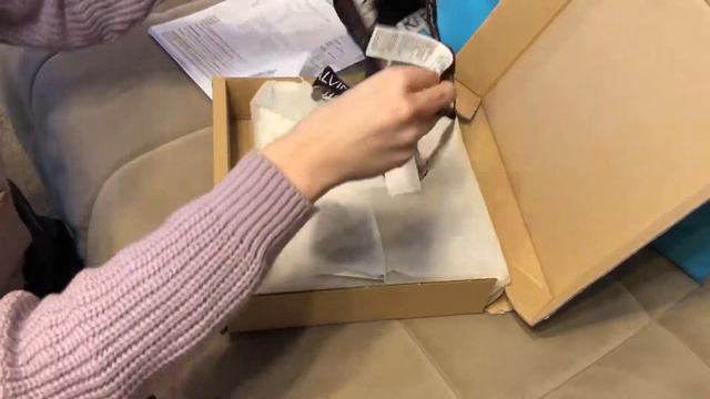 РАСПАКОВКА ПОСЫЛКИ THE OUTNET/ CALVIN KLEIN/ TORY BURCH/ ФОТООБЗОР ПОКУПКИ смотреть онлайн