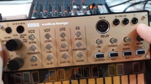 Korg Volca Keys распаковка и обзор. Тестируем звучание синтезатора Korg Volca Keys