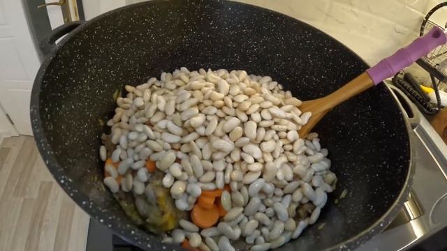 Куру Фасулье с пилавом 🍛 любимое блюдо на все времена How to make Kuru Fasulye 🍛 смотреть онлайн