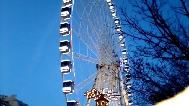 Новогодняя/Рождественская ярмарка ???? в Париже, сад Тюильри/Marché de Noël du Jardin des Tuileries смотреть онлайн