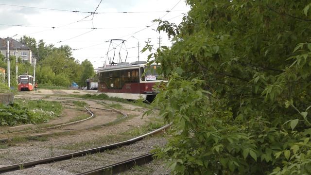 Трамваи 71-407 и Татра T6B5SU в Туле смотреть онлайн