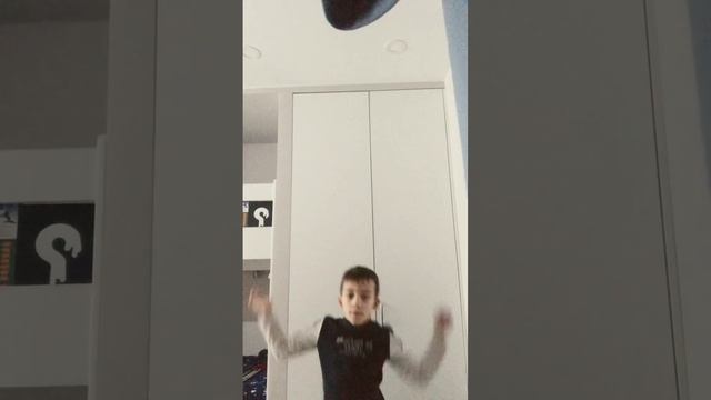 Танец Спикер мэна Shorts￼￼ смотреть онлайн