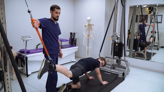 Поздравление с Новым Годом от клиники С. В. Чечиля смотреть онлайн