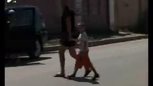 Что сделает слон, если попадёт в посудную лавку? смотреть онлайн