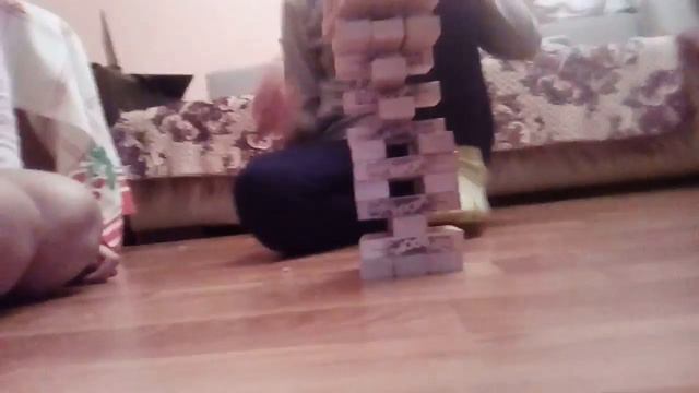 Играем в Jenga Boom смотреть онлайн