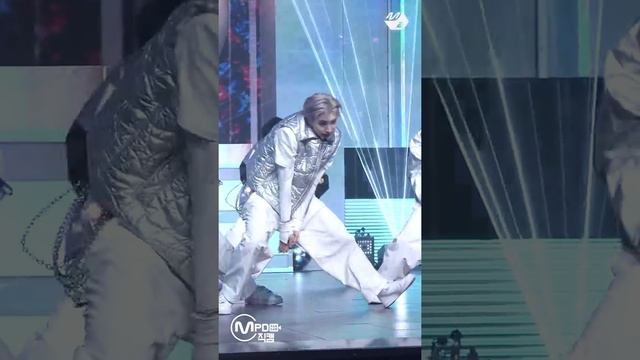 [MPD직캠] 엔하이픈 성훈 직캠 4K 'Blessed-Cursed' (ENHYPEN SUNGHOON FanCam) | @MCOUNTDOWN_2022.1.13 смотреть онлайн