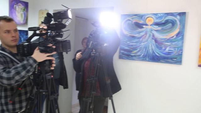 Выставка Елены Стрижак "Иди к Свету! смотреть онлайн