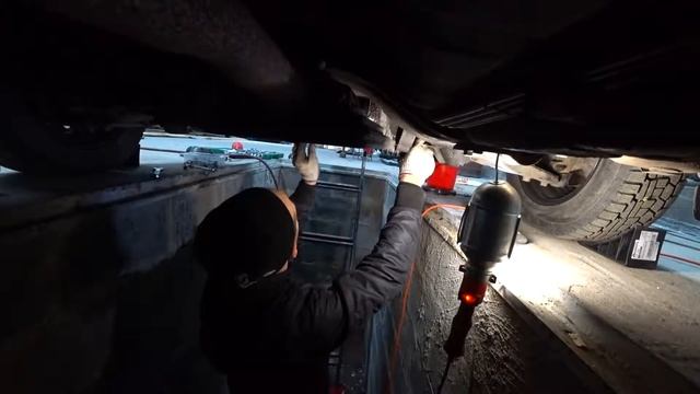 Kia Spectra замена прокладки поддона