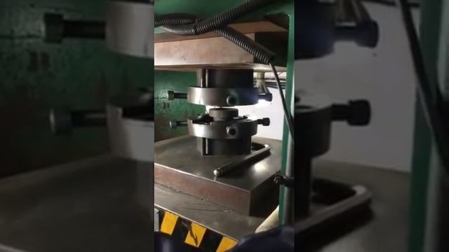 How challenge coins are made: Die Struck by Gray Water Ops смотреть онлайн