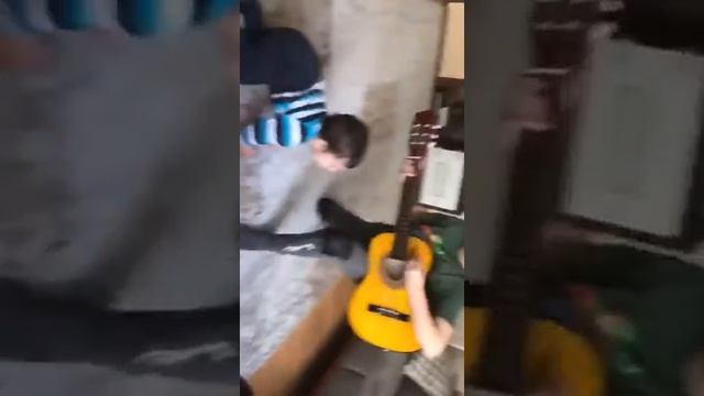 Mertin gitar denemeleri смотреть онлайн