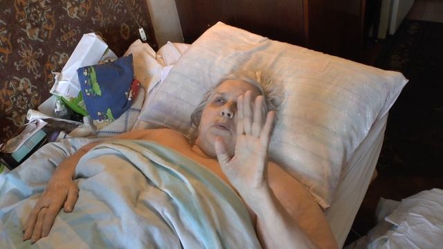 Помощь жительницы России одинокой пожилой женщине инвалиду смотреть онлайн