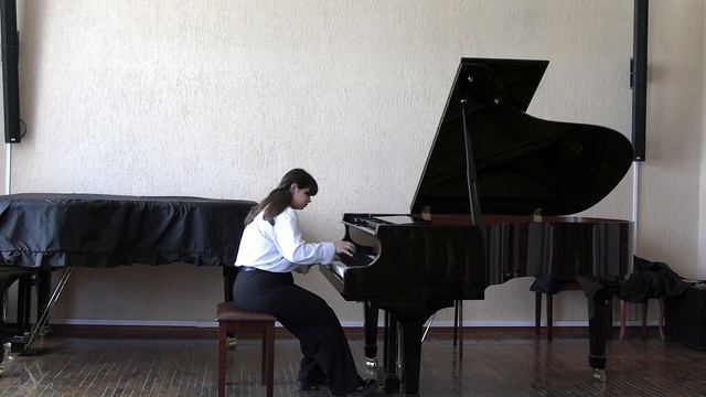 Л.Бетховен. Соната №16 G-dur (1 часть). Н.К.Метнер. Канцона-Серенада.