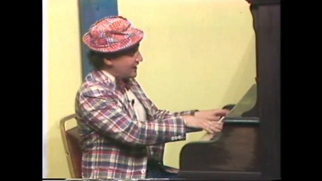 Uncle Floyd Show: Bones Boy, Skip and Uncle Floyd on the piano смотреть онлайн