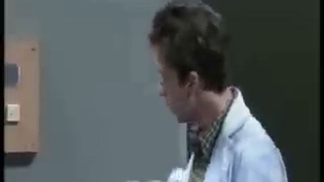 The Big Bite - Medical Students (Chris Lilley) смотреть онлайн