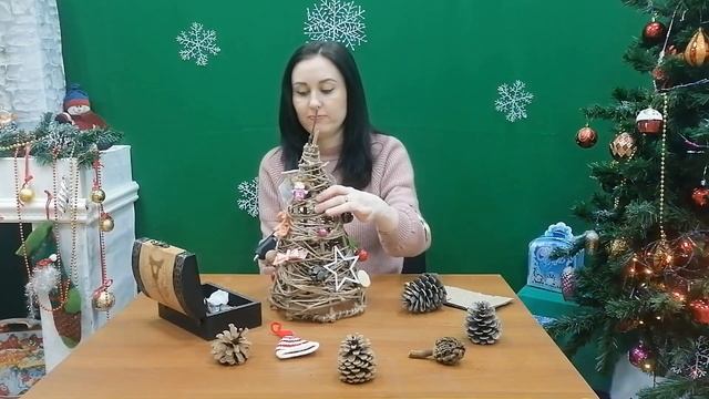 В преддверии Нового года мастер-класс «Пушистая красавица». смотреть онлайн