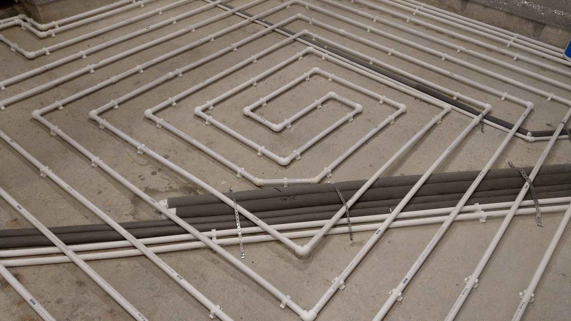 Теплый пол из полипропилена без стяжки.