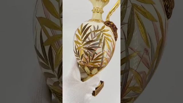 Изящный, старинный кувшин, мануфактура "Royal Crown Derby", Англия, около 1890 года. смотреть онлайн