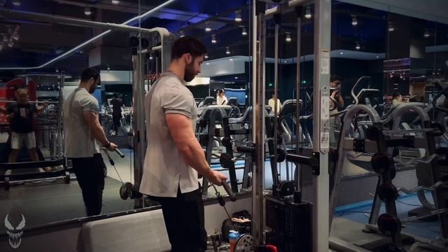 Делай эти упражнениях правильно! Твои руки вырастут!!!#biceps #triceps #venom #тренировкарук смотреть онлайн
