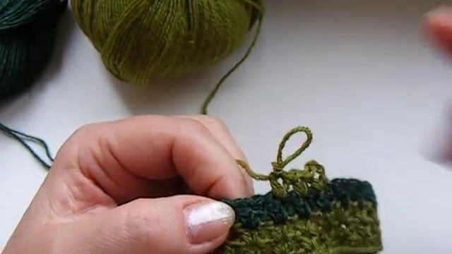 Вязаные перчатки крючком. Часть 1 Knitted gloves hook . смотреть онлайн
