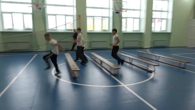 Прыжки через нарты смотреть онлайн