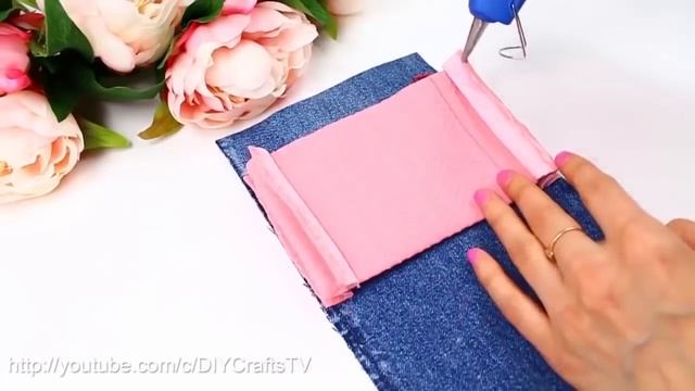 8 FANTASTIC DIY OLD JEANS RECYCLE IDEAS 2020 // How to Sew New Things From old Jeans смотреть онлайн