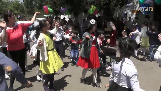 День защиты детей отметили в реабилитационном центре для детей и подростков в Ахтынском районе смотреть онлайн