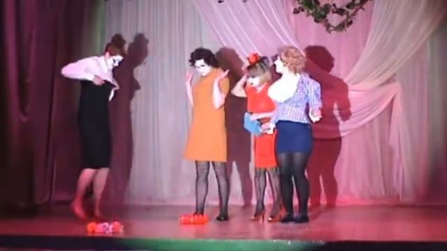 Пантомима"Очаровашки". Самодеятельный театр "Иллюзия". МУК КДЦ "Орфей" р.п.Рудногорск смотреть онлайн