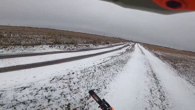 (ПЕРВЫЙ СНЕГ!)покатушка в снег на лысой резине(1ЧАСТЬ) смотреть онлайн