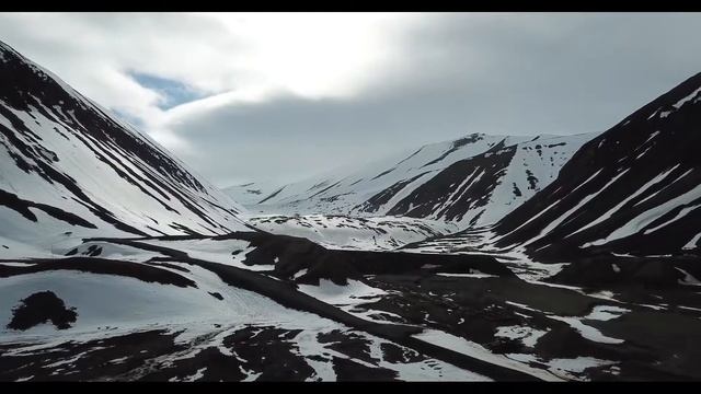【4K】Drone RAW Footage | SVALBARD AND JAN MAYEN 2019 ..:: Longyearbyen | UltraHD Stock Video смотреть онлайн