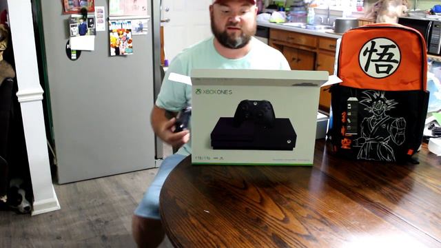 Xbox One S Fortnite Purple Edition Unboxing смотреть онлайн