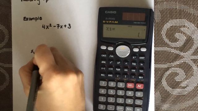 Factoring a quadratic equation using a calculator (Casio fx-991Ms) смотреть онлайн