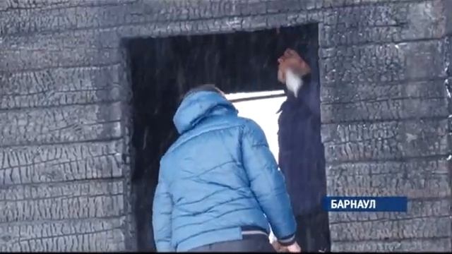 В пожаре, произошедшем в поселке Сибирская долина, возможно, виноваты недочеты при строительстве смотреть онлайн