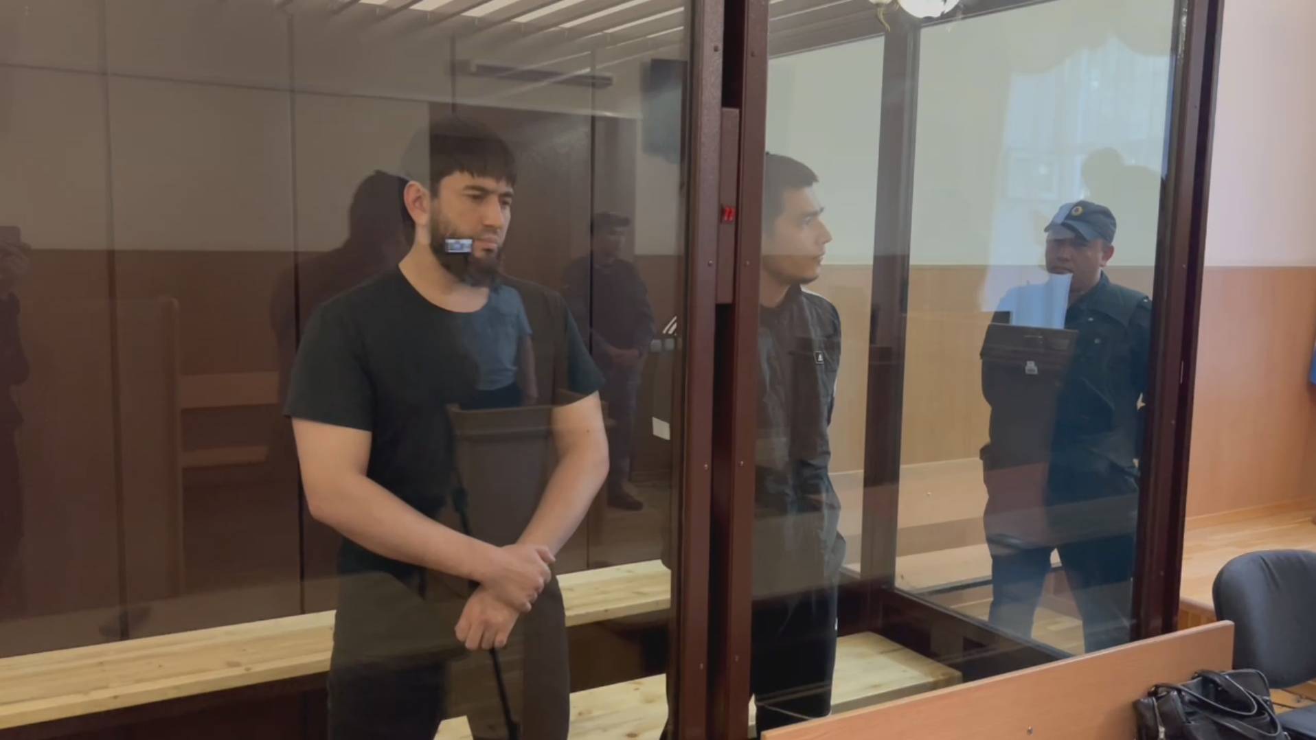 Интуристов оставили в России на «десяточку»