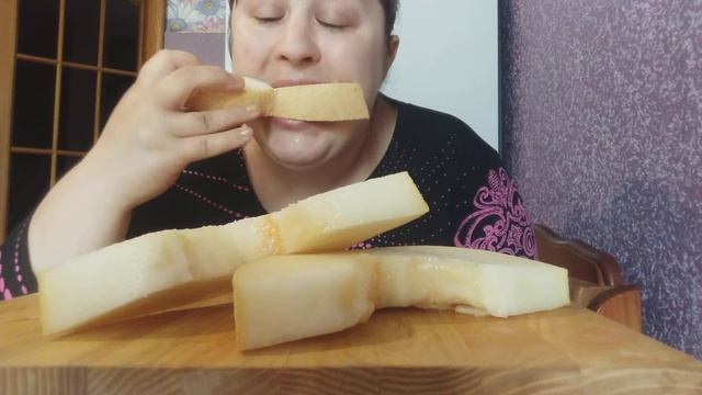 ASMR МУКБАНГ ДЫНЯ МЕДОВАЯ??MUKBANG HONEY MELON смотреть онлайн