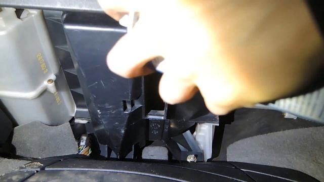 Cabin Air Filter Replacement - Mazda 626 GF (97-99), 1.8 FP Engine, EU Version