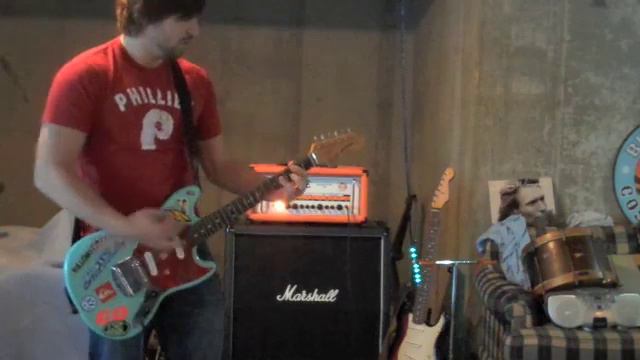 Fender 69 Mustang Reissue смотреть онлайн