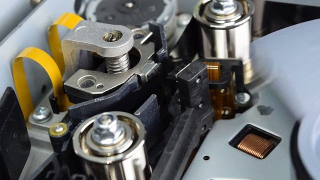 0x002A - Manually Cleaning a DLT Tape Drive смотреть онлайн