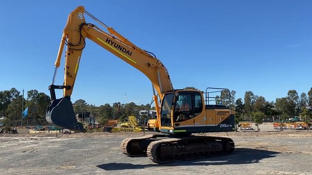 2014 Hyundai Robex 210LC-9 Tracked Excavator