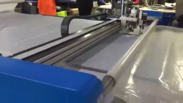 Автоматический раскройный комплекс для ткани Timing 1725 30mm настил. смотреть онлайн
