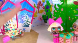 КАКАЯ ОНА - ГЛАВНАЯ ЕЛКА ГОРОДА? ДЕНЬ 6 #Challenge - НОВОГОДНЯЯ ИСТОРИЯ! Куклы ЛОЛ, Гринч, Плеймоби