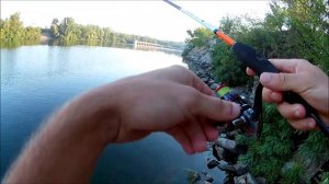 РЫБАЛКА НА ГОЛАВЛЯ! СНАСТЬ БОМБАРДА с кузнечиком НА УЛЬТРАЛАЙТ!